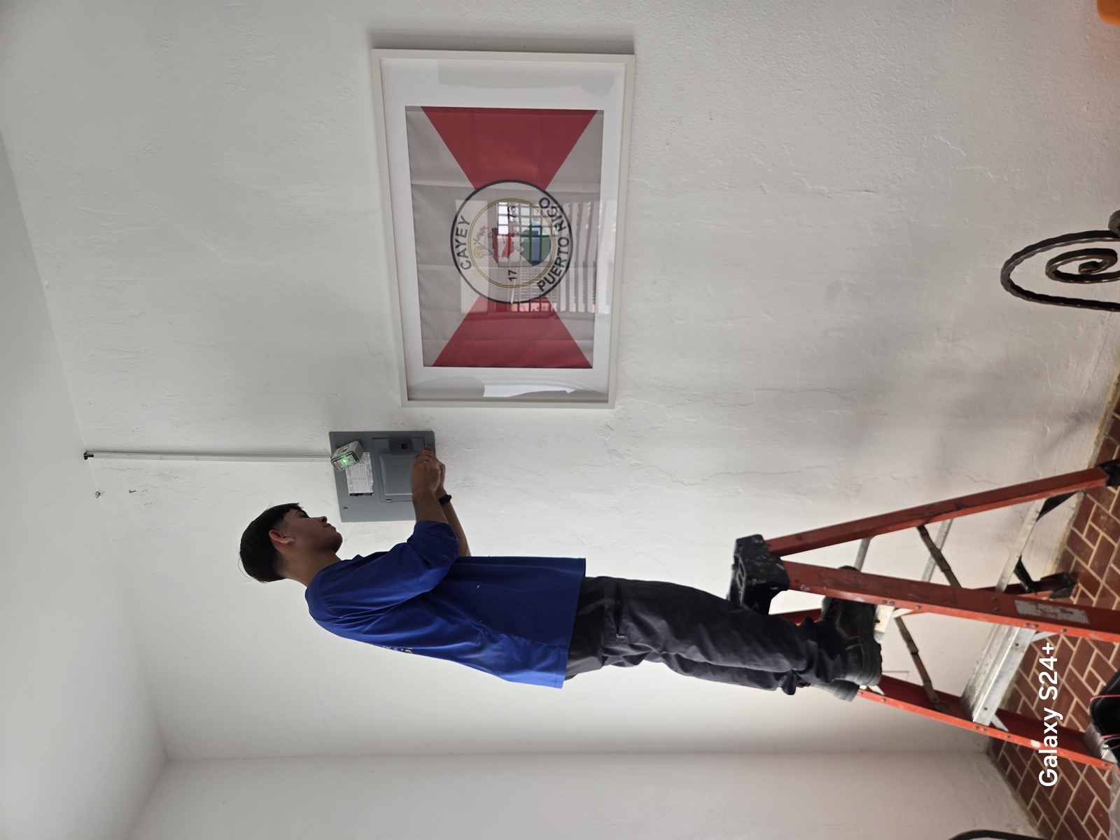Trabajo eléctrico realizado por King Electric PR